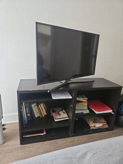 40" Samsung Smart TV $60 ($90 with stand)