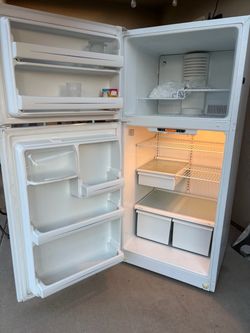 GE Fridge/ Top Freezer $100
