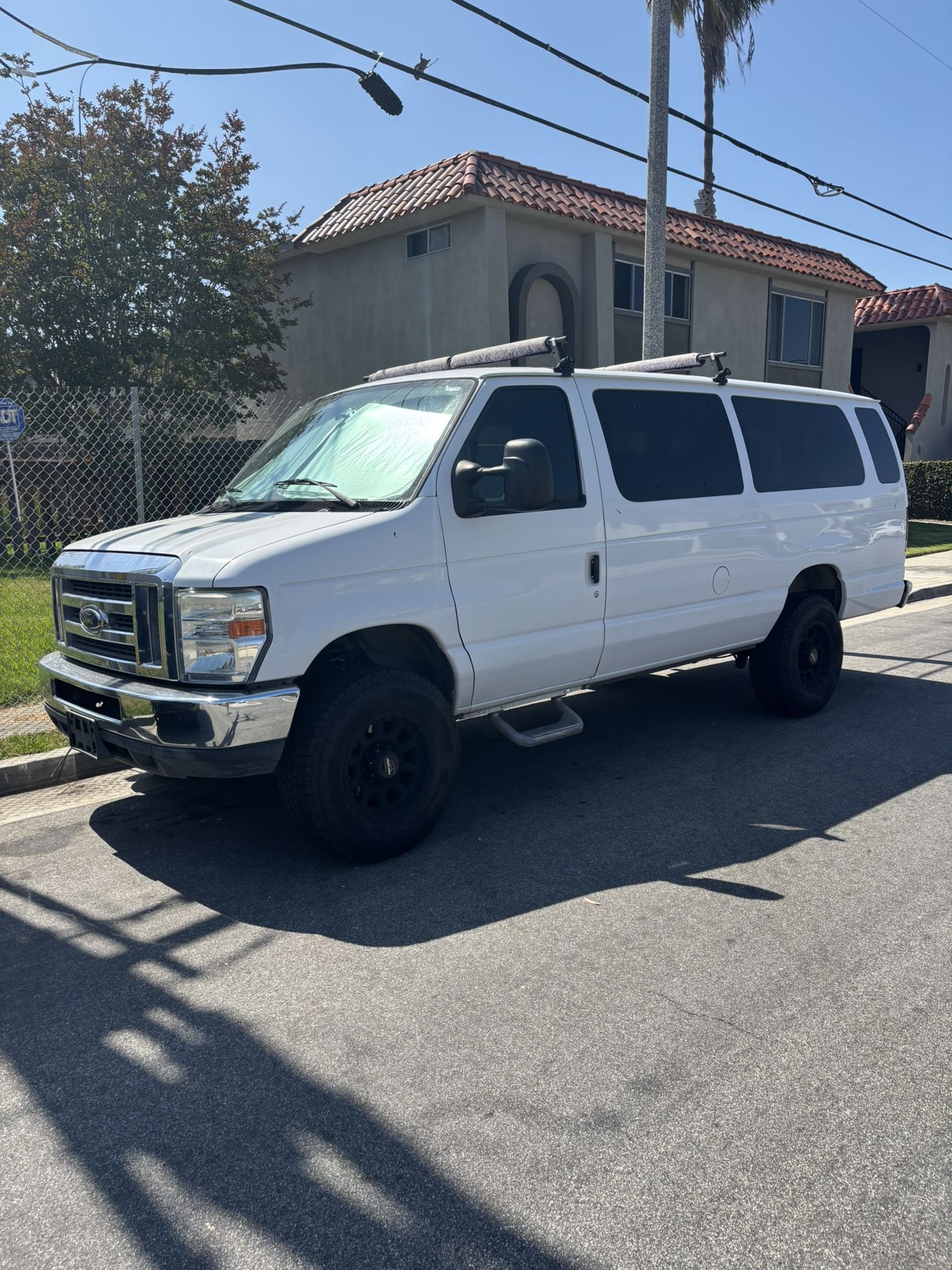 2012 Ford E-350