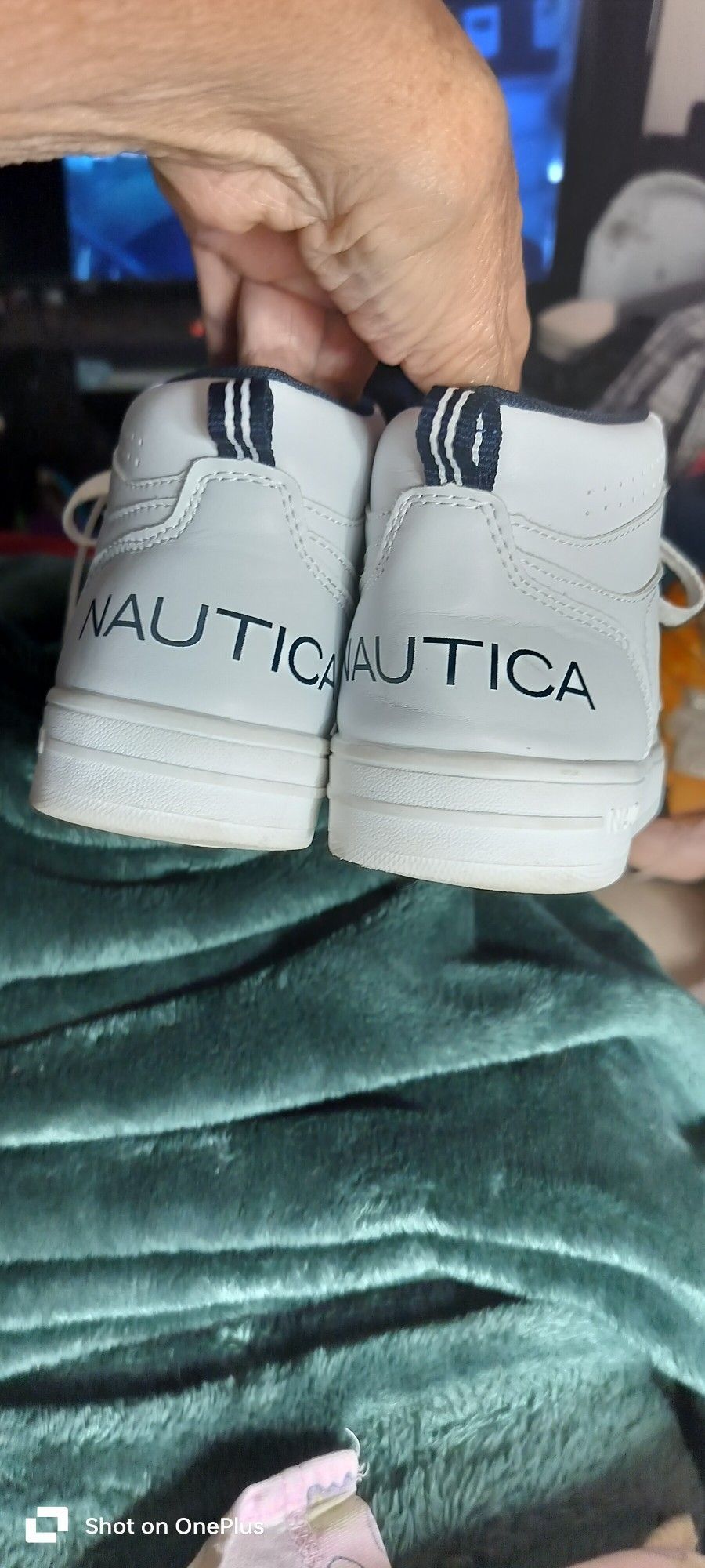 Boys High Top Sneaker Size 2Youth