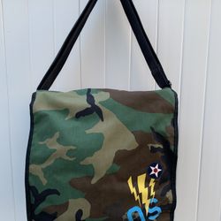 Quicksilver Camo Print Messenger Style Fold-Over Canvas School Carry Bag New 