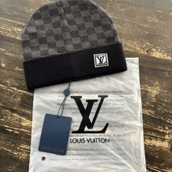 Black/Gray Louis Vuitton Beanies