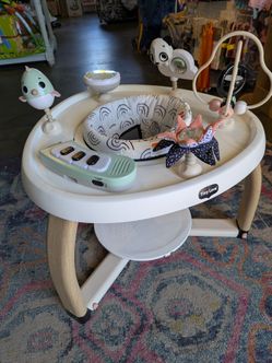 Tiny Love Activity Center 5in1 turn into table