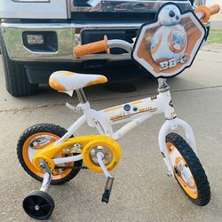 Huffy 12” Star Wars BB-8 Kids Bike & matching Helmet
