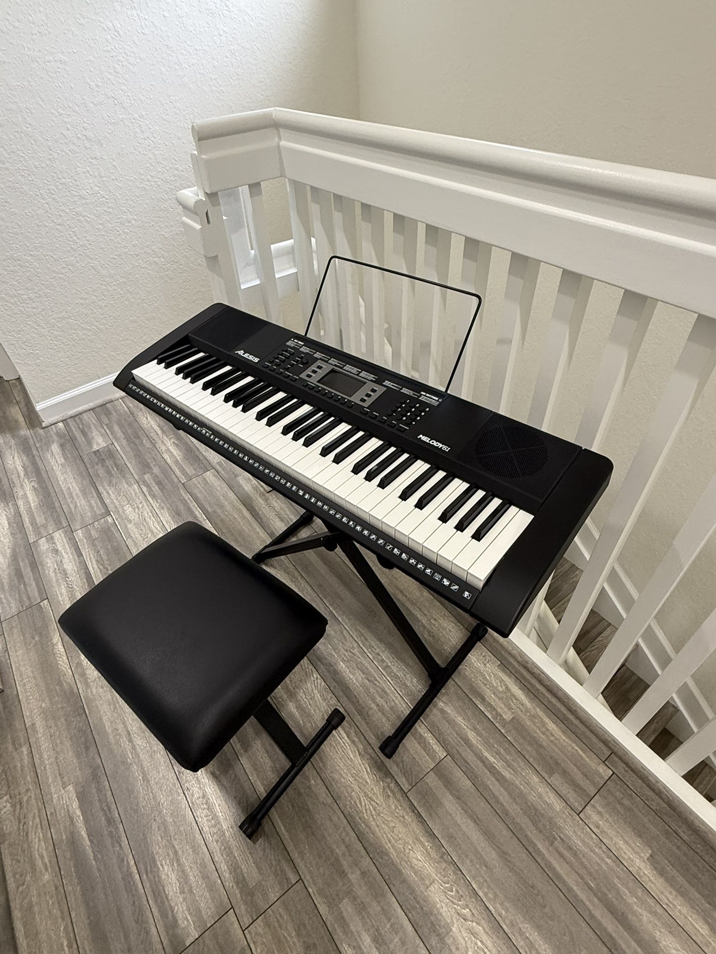 Alesis Melody 61 Keyboard Piano with Stand & Bench