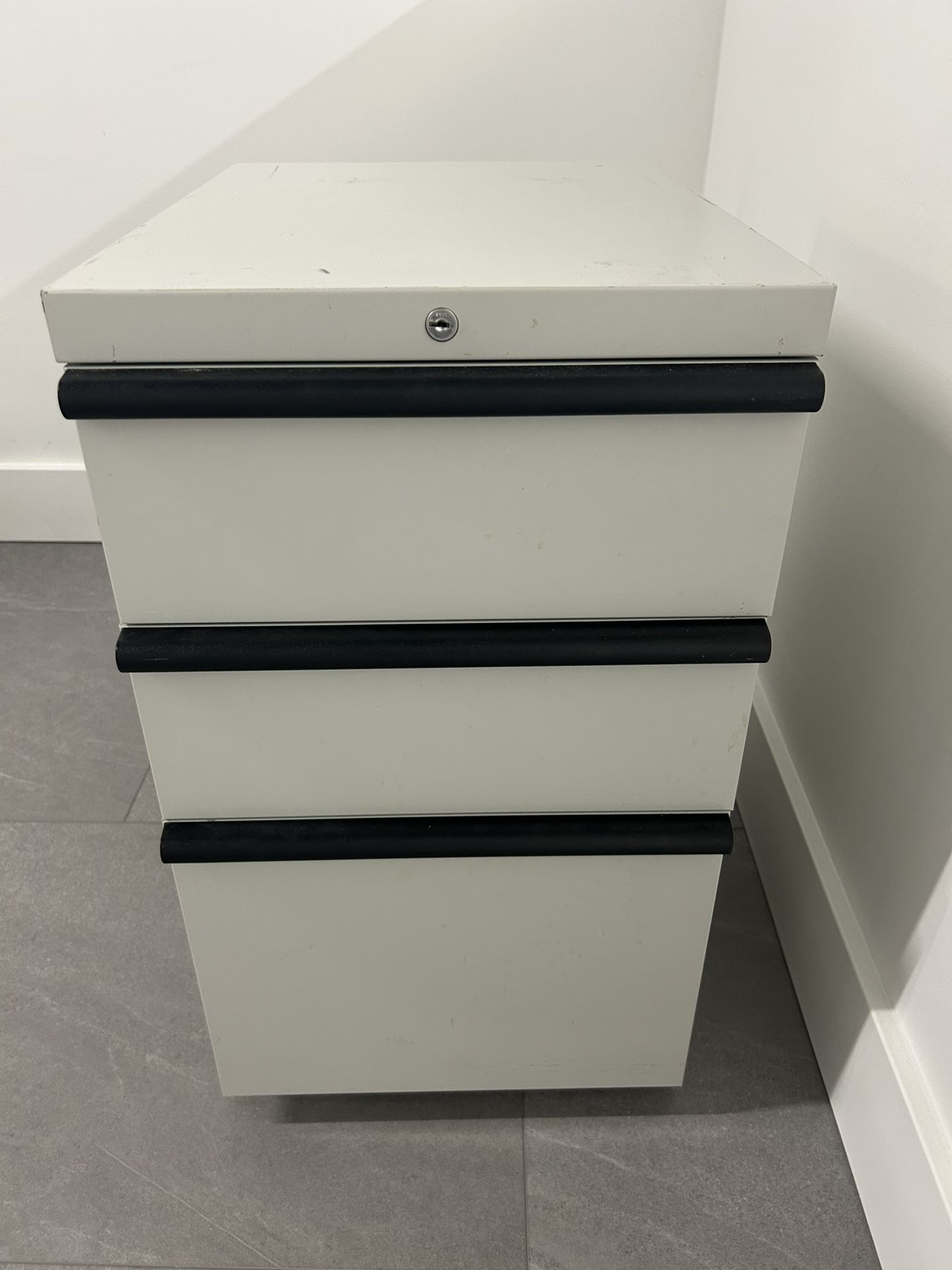 Heavy Duty File Cabinet
