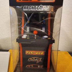 PAC MAN 40TH ANNIVERSARY Arcade1Up Pac-Man 16 Bit Gaming Collector Cade 1 Foot Tall