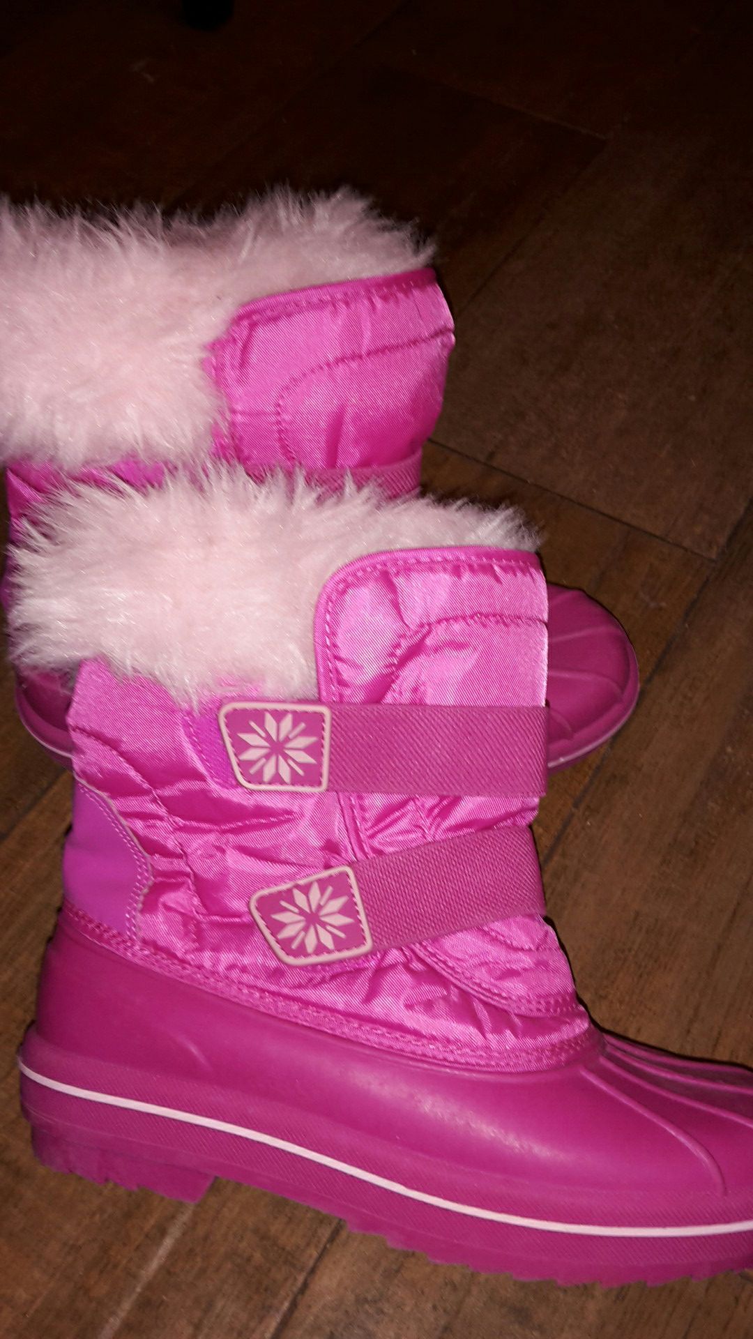 GIRL PINK RAIN BOOTS SIZE 4 almost 10 inches