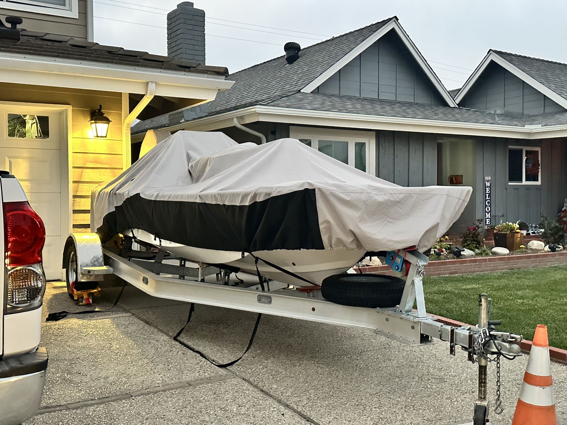 Boston Whaler 17 Montauk Sealskin Boat Cover