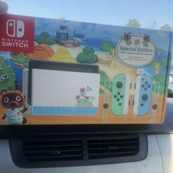 Nintendo Switch  Animal Crossing Edition 