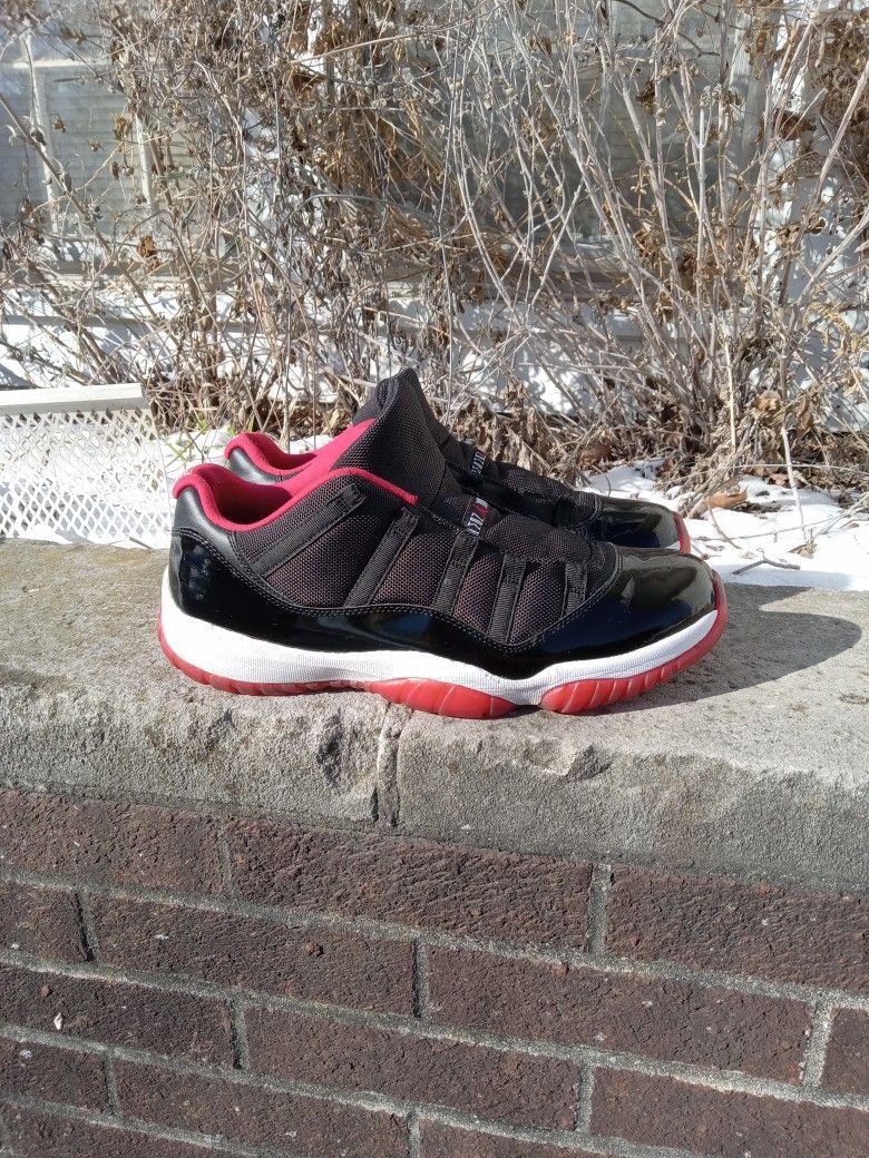 Jordan 11 Low Bred Size 12