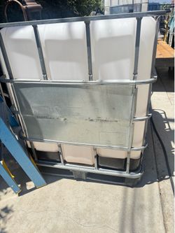275 gallon containers