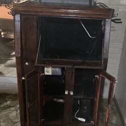 Cabinet For Amplifier And Guitar Accessories 