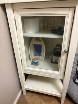 Moving sale