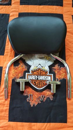 15 and up Harley Freewheeler pasenger backrest w/mounting hardware. $200.00