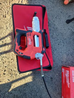 Milwaukee M18 Grease Gun 