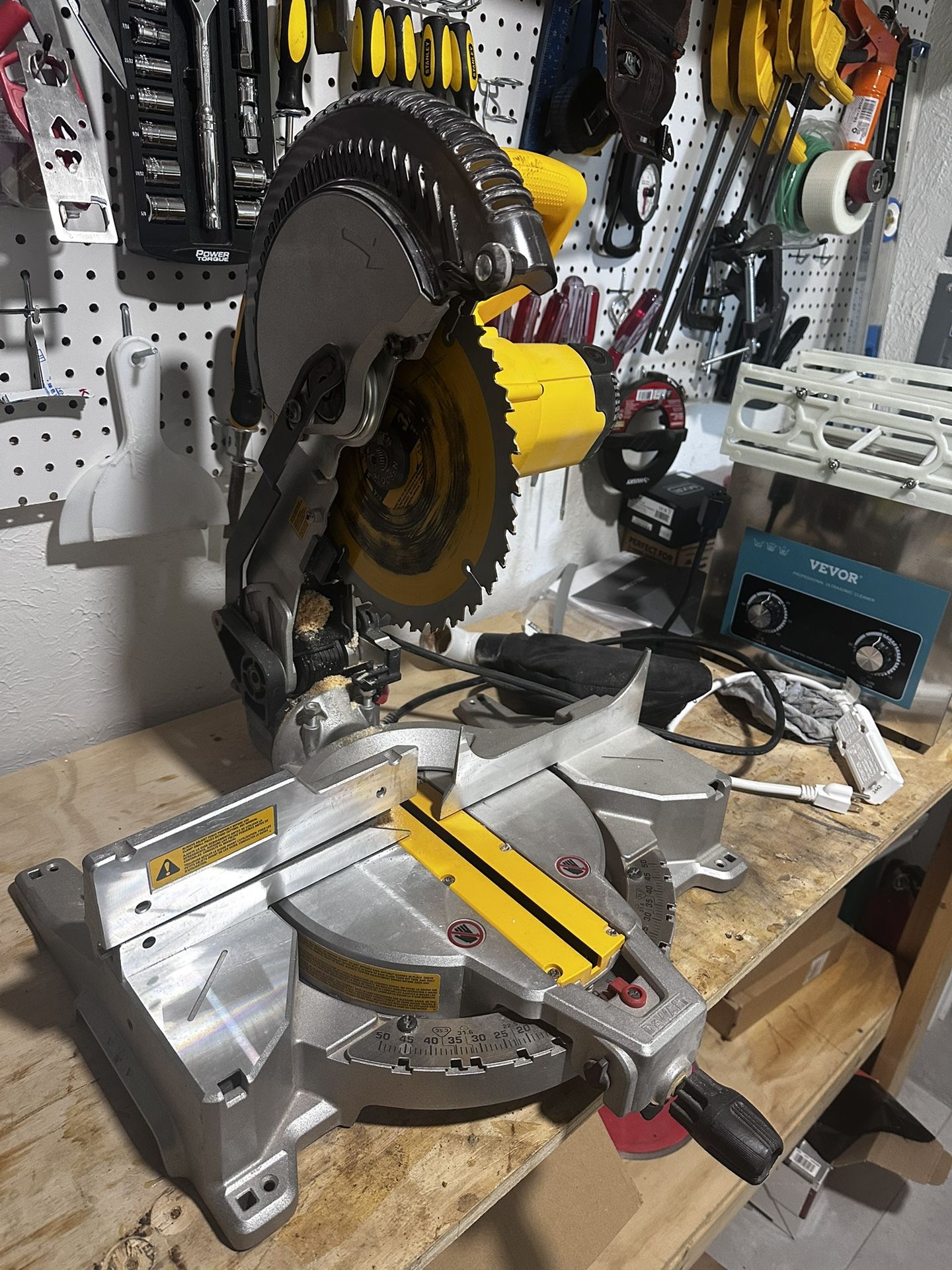 Miter Saw DeWalt 10”