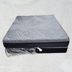 King Size Mattress + Box Springs - Great Condition!