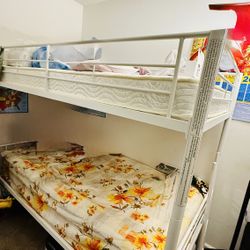 Bunk Bed / Twin Bed