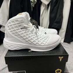 Nike Zoom Kobe 3 Protro “Halo” Size 12