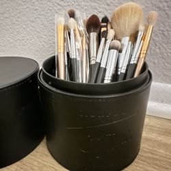Morphe Cosmetics (James Charles Brush set)