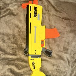 Miscellaneous Large Nerf Guns 