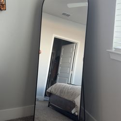 Floor mirror