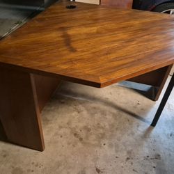 Heavy Duty Desk (Delivery & Assembly)