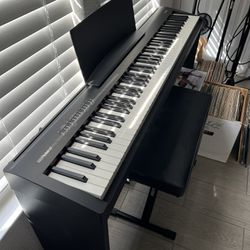 Roland FP-30 Piano 