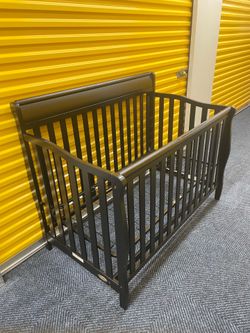 Graco Stanton 4 in 1 Convertible Crib in Black