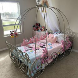 Cinderellas Bed frame 