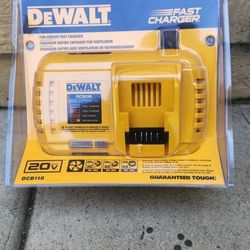 Dewalt 20v Fast Charger Brand New 