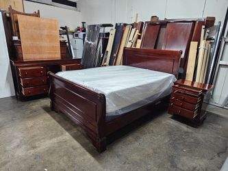 Queen bedroom set