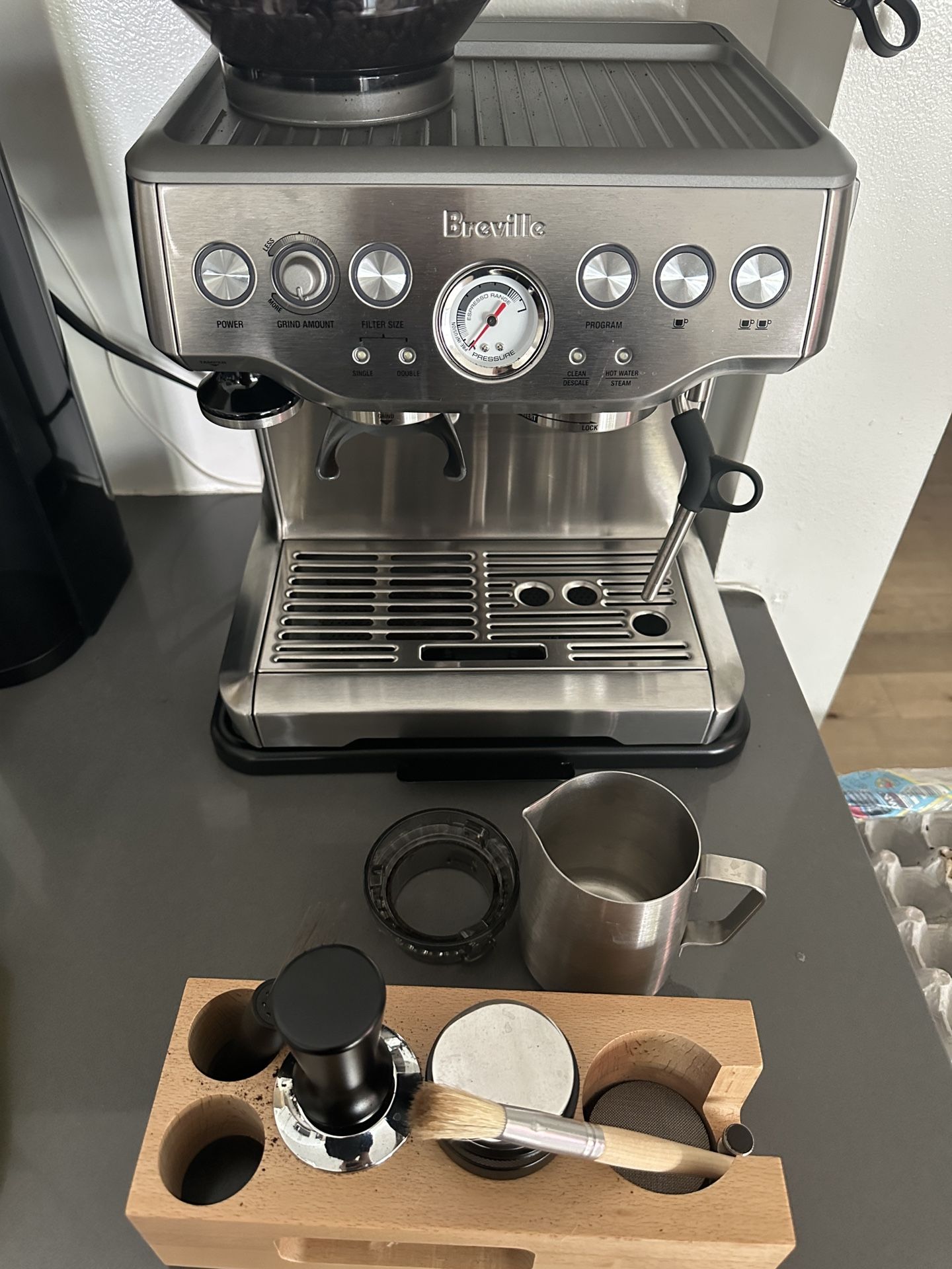 Breville Stainless Steel Barista Express Espresso Machine Light Silver