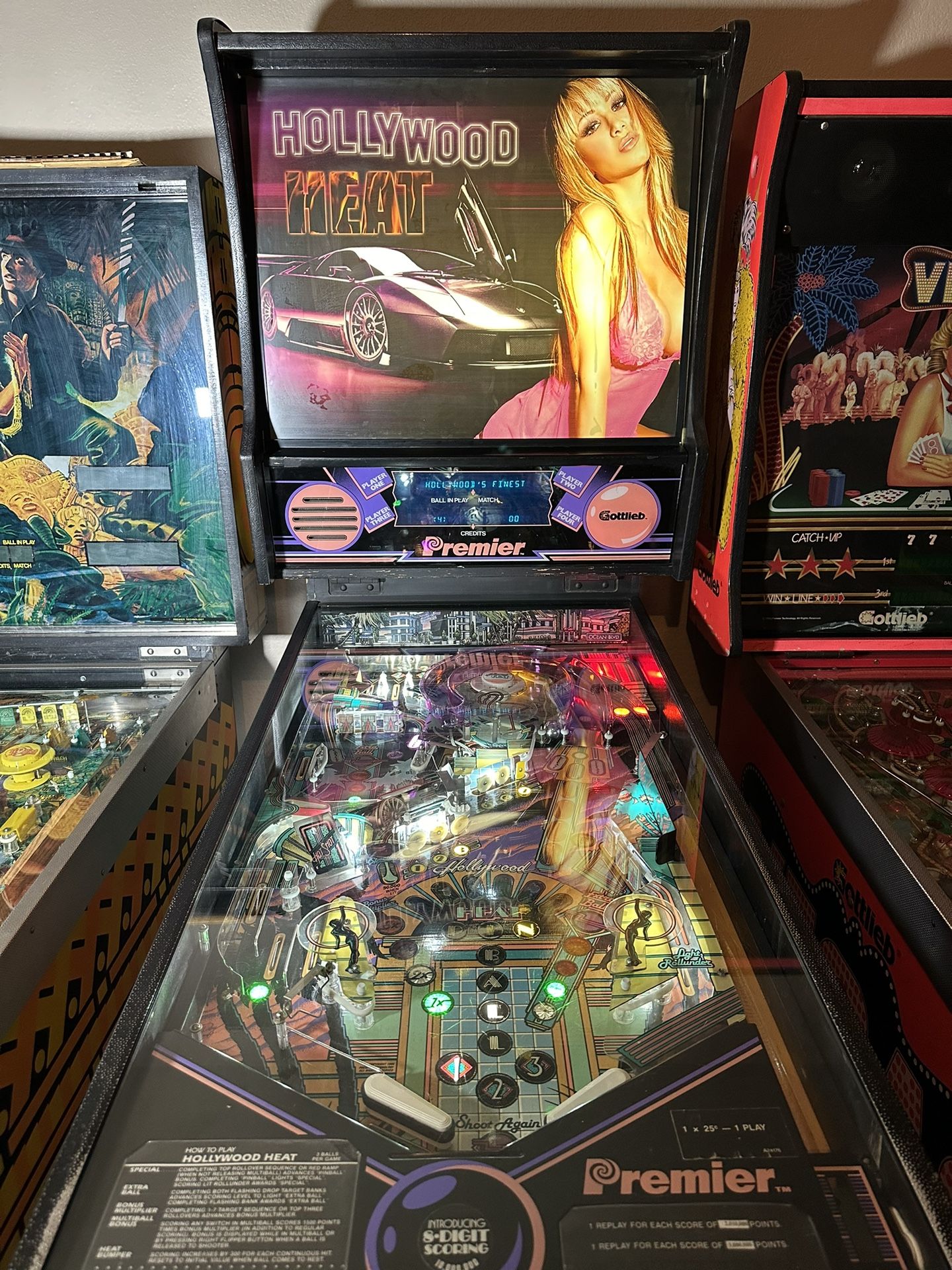 Hollywood Heat Pinball