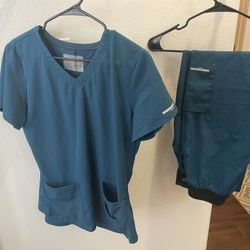 Women's Scrubs 