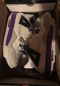 Jordan retro 4 size 5