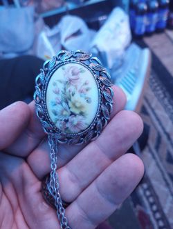 Vintage Hand Painted Cameo Necklace And Pendant 