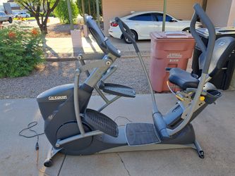 Octane Fitness xR6e Seated Elliptical, 9 Programs, HR Monitor, Bottle Holder