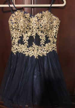 Beautiful dress! 👗