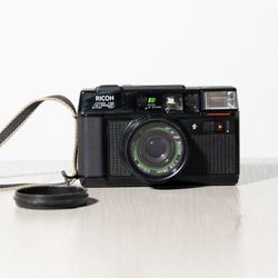 Ricoh AF-5 35mm Point & Shoot Film Camera — Tested & Working