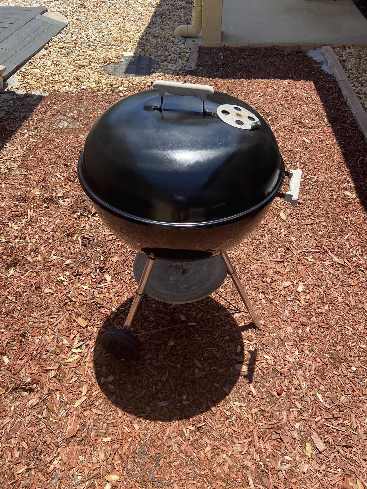 Weber Charcoal Grill 22 Inch