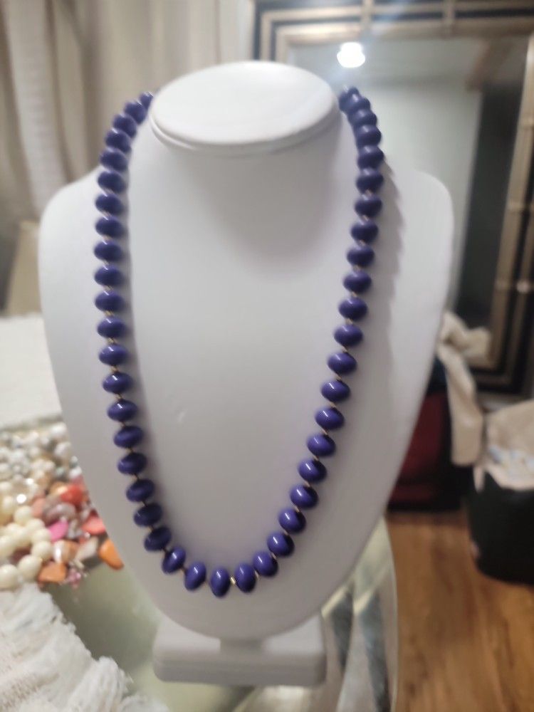 Necklece