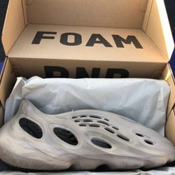 Yeezy Foam RNNR “Stone Sage” DS (Size 12)