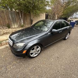 2011 Mercedes Benz C300