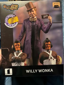 Willy Wonka And The Chocolate Factory Statue
