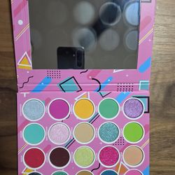 20 color eyeshadow palette