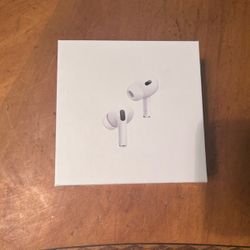 Apple AirPods Pro 2nd Generation with MagSafe Wireless Charging Case - White