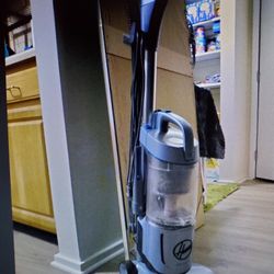 HOOVER LIFT AWAY  UPRIGHT VACUUM CLEANER SALES Hoover React Wind Tunnel Surge & Extras Berks County