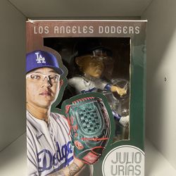 Julio Urías / Brand New 